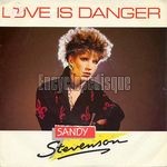 [Pochette de Love is danger]