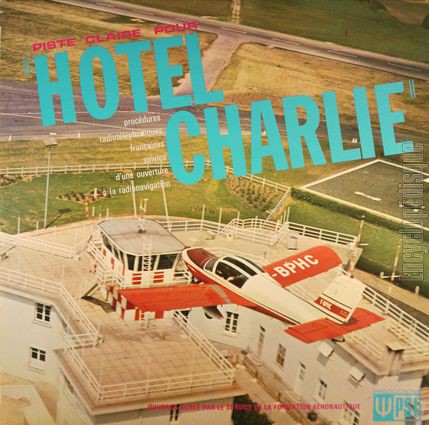 [Pochette de Piste claire pour "Hotel Charlie" (DOCUMENT)]