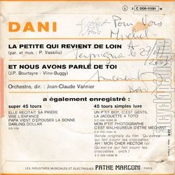 [Pochette de La petite qui revient de loin (DANI) - verso]