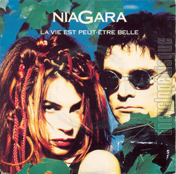 [Pochette de La vie est peut-tre belle (NIAGARA)]