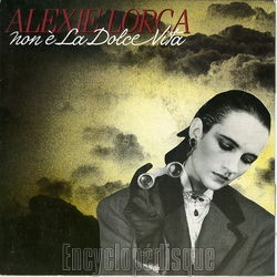 [Pochette de Non  la dolce vita (Alexie LORCA)]