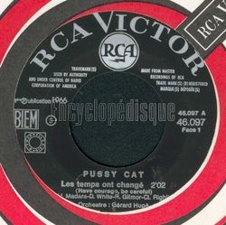 [Pochette de Les temps ont chang (PUSSY CAT (Evelyne COURTOIS))]