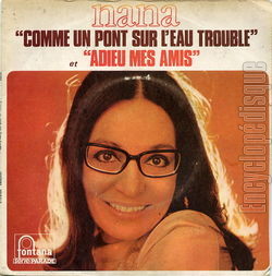 [Pochette de Comme un pont sur l’eau trouble (Nana MOUSKOURI)]