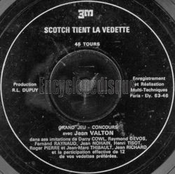 [Pochette de Scotch tient la vedette (3M) (PUBLICIT)]