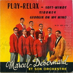 [Pochette de Play-relax (Marcel DEBERNARD)]