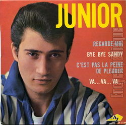 [Pochette de Regarde-moi (JUNIOR)]