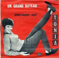 [Pochette de Un grand bateau (TONIA)]