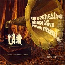 [Pochette de Scandale dans la famille (CHANSONS ET PLAY-BACKS DE L’ALSACIENNE)]