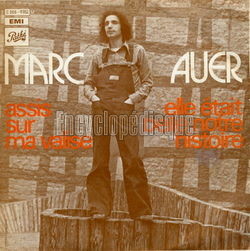 [Pochette de Assis sur ma valise (Marc AUER)]