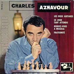 [Pochette de Les deux guitares (Charles AZNAVOUR)]