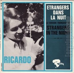 [Pochette de trangers dans la nuit (RICARDO)]