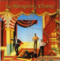 [Pochette de Famille heureuse (Les NGRESSES VERTES)]